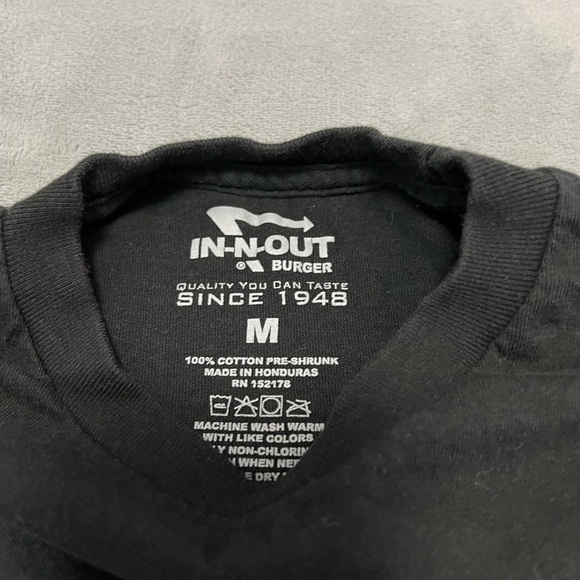 IN N OUT Tee Size Medium - Picture 5 of 5